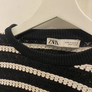 Tröja  - En tröja från zara som inte kommer till användning tyvärr 💕 