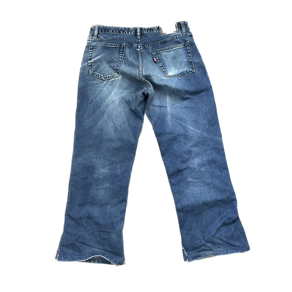 Diesel jeans, är för korta på mig, klippta så att dom är bredare fär nere. Jeans & Byxor.