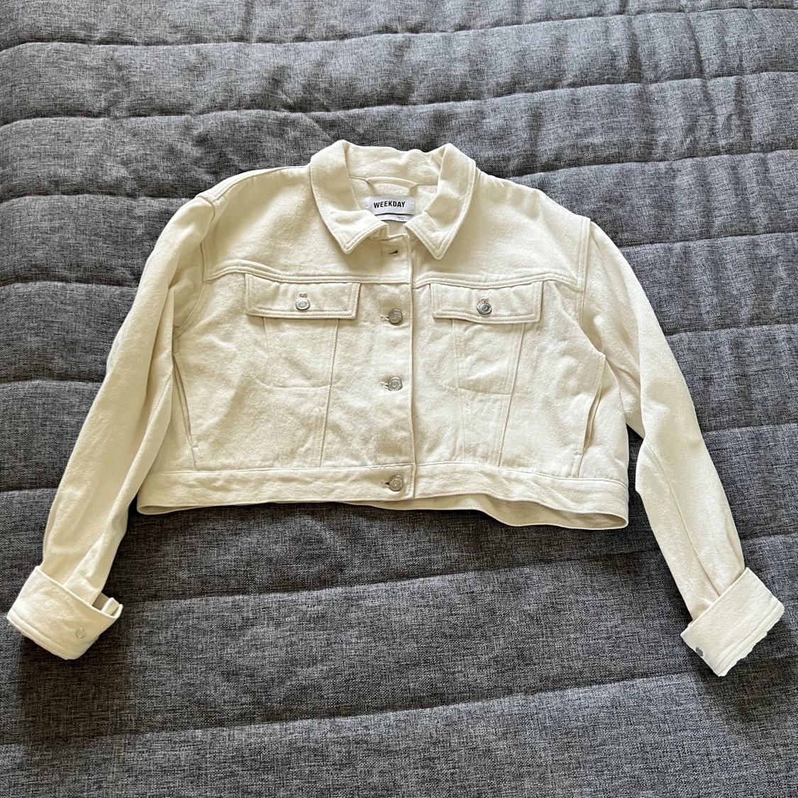 Vit jeansjacka från Weekday🩵☁️