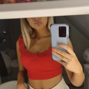 Röd topp - Röd topp