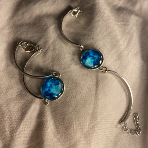 Armband rymden 2 pack  - 2 pack rymden armband aldrig använd 