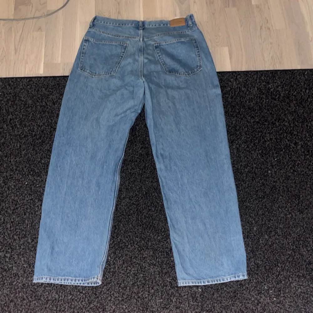 oanvända weekdays jeans (space). Jeans & Byxor.