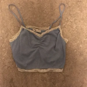 Topp  -  Säljer den här toppen   storlek M från New yorker 