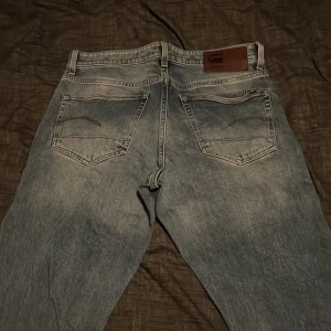 Jeans - Knappt använda. W31 L32