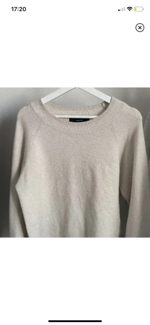 Stickad tröja - Tröja från vero Moda, perfekt skick🤍