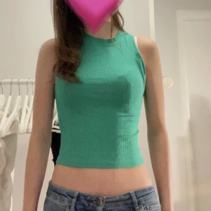 Grönt Linne - Såå fint grönt linne från Zara💗💗💗