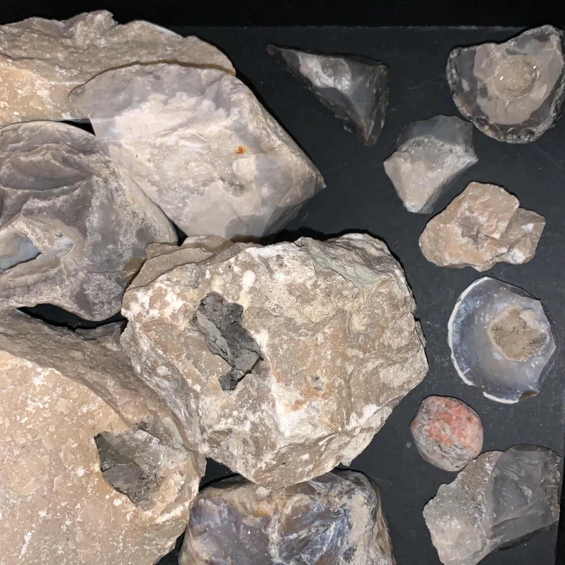 Diverse stenar och kristaller - 91