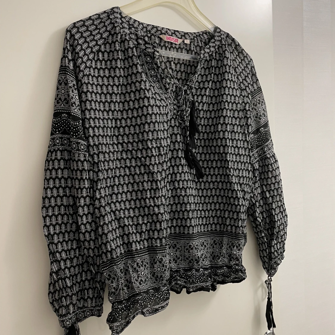 Fin bluse storlek L - 91