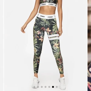 Stronger tights - Sjukt snygga och sköna tränings byxor/tights från Stronger. Nypris 799