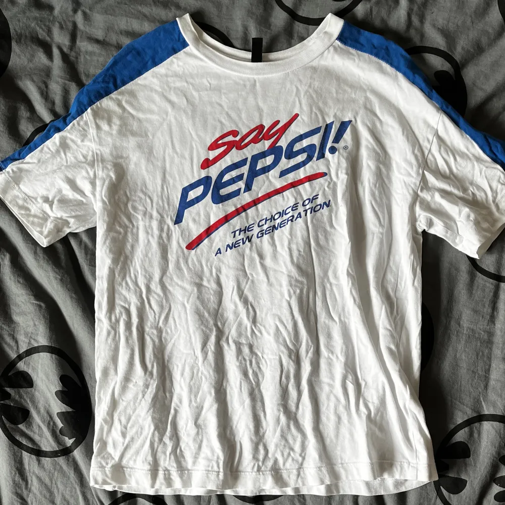 Pepsi T-shirt från hm i retrostil . T-shirts.