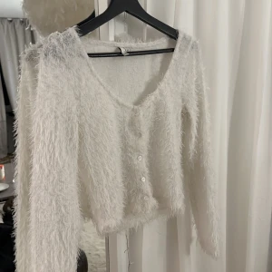 Kofta/tröja - Jättefin tröja/kofta