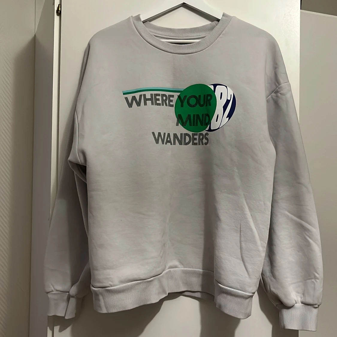 Oversized collagetröja  - 91