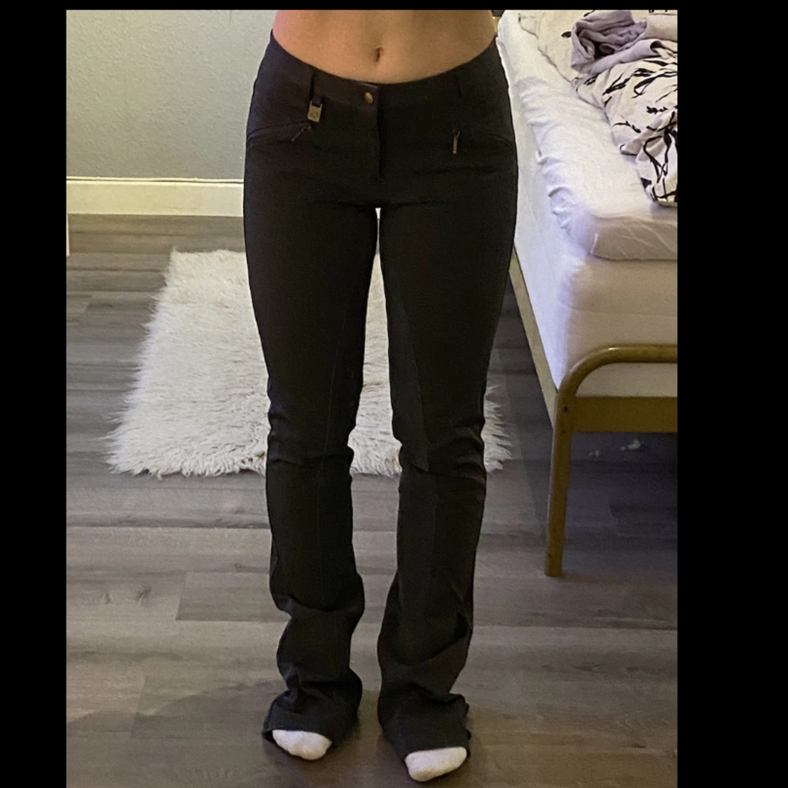 Stretchiga ridbyxor med resorband - 90