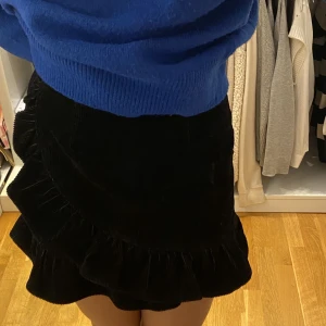 Kjol i manchester  - Kjol från bikbok i fint skick. 