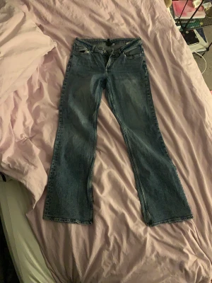 Lågmidjade jeans  - Jeans  Wide