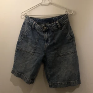 cargo shorts h&m!! - fint skick!! 🌷🌷bekväma som sjutton
