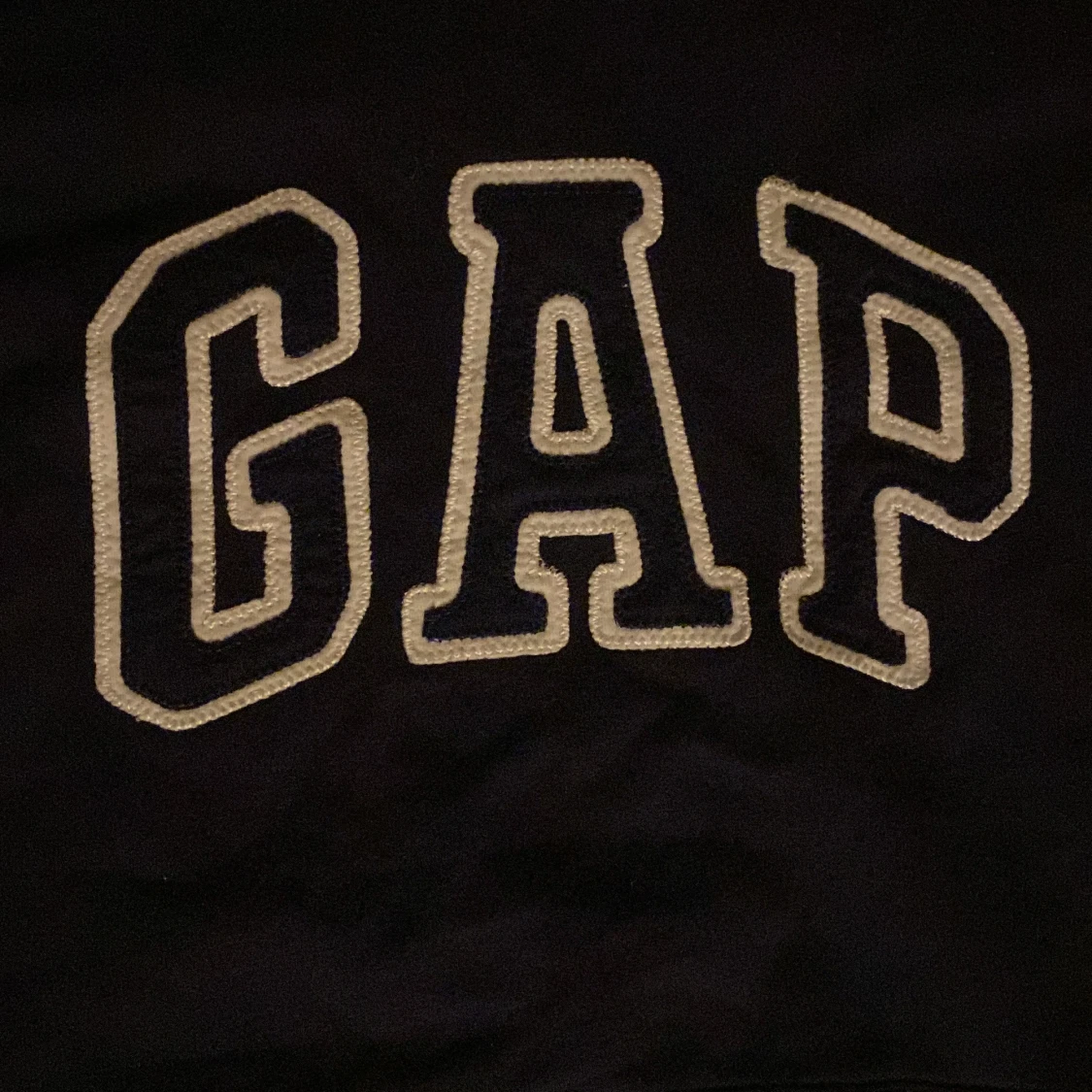 mörkblå GAP hoodie - 90