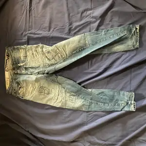 Jeans storlek 29/32