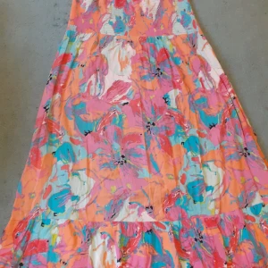 Färgad klänning - Fin klänning