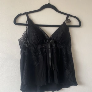 Sleeptop - Ett linne från new yorker. Aldrig använt, prislappen är kvar🩷