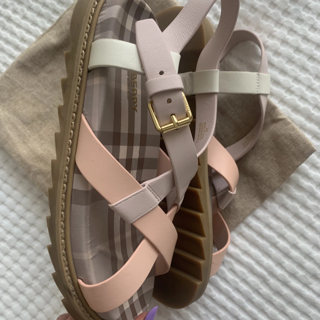 Burberry sandals - 91