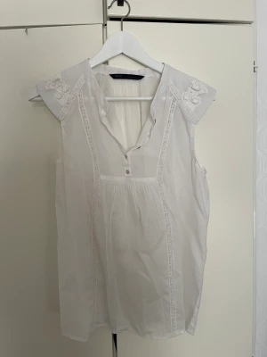 blus - linneblus broderad