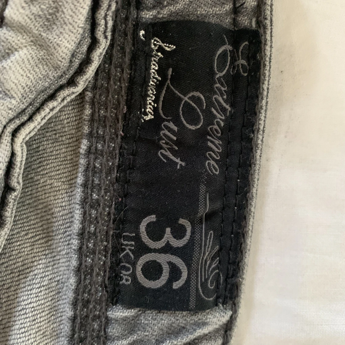 Stradivarius Extreme Lust Jeans - 91
