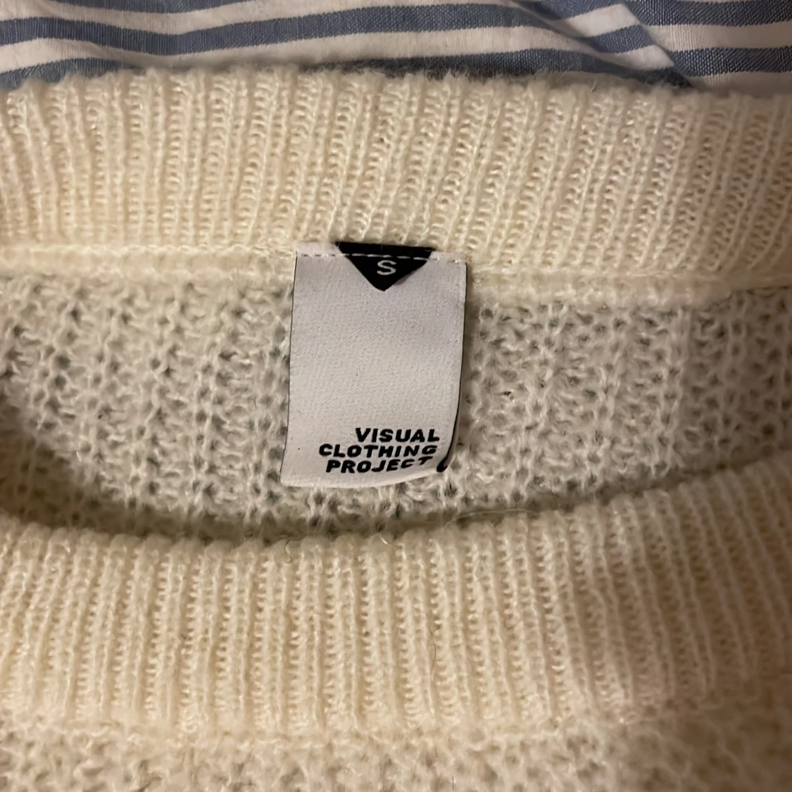 Stickad tröja  - 91