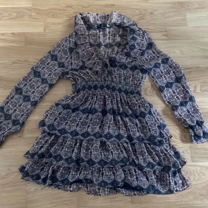 Klänning  - Klänning från zara