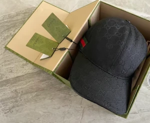 Gucci kepsar - Gucci keps svart och beige 