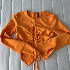 Topp - Organ topp i storlek XS, knappt använt denna. 