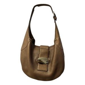 Mulberry handväska - Jättefin handväska i läder från Mulberry som jag köpte på Vestiaire Collective förra året! Säljer då måste rensa pga flytt 🤎 Buda!!!