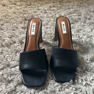 Klackar!! - Säljer dessa svinsnygga klackar från NAKD. Helt oanvända. Storlek 39.