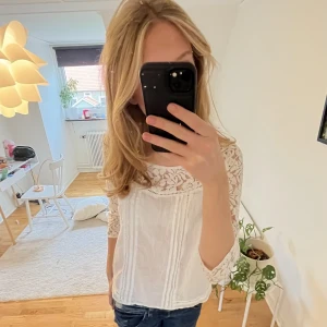 Blus - Vit blus från hollister