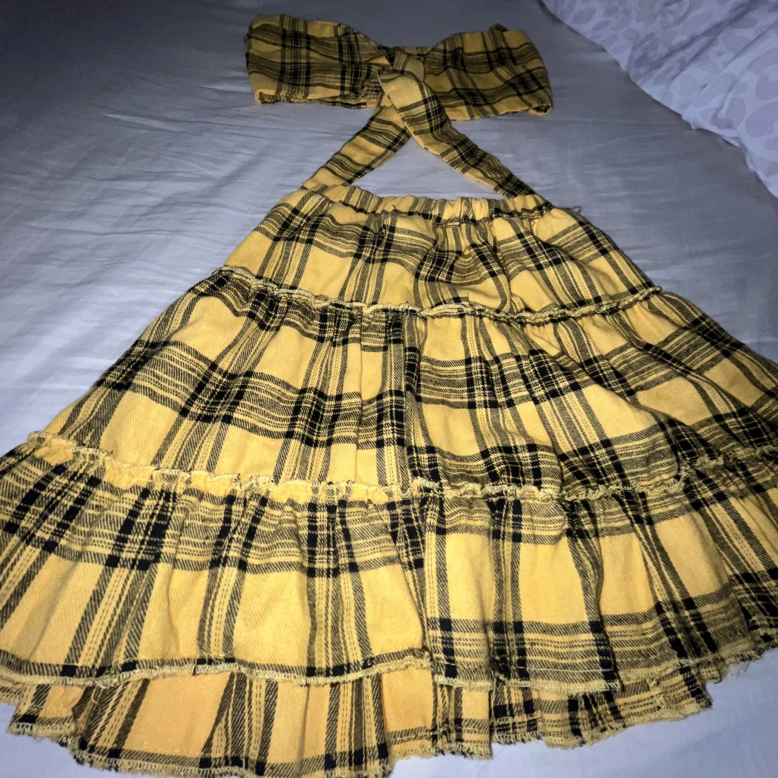 Gult set (kjol+topp) - 90