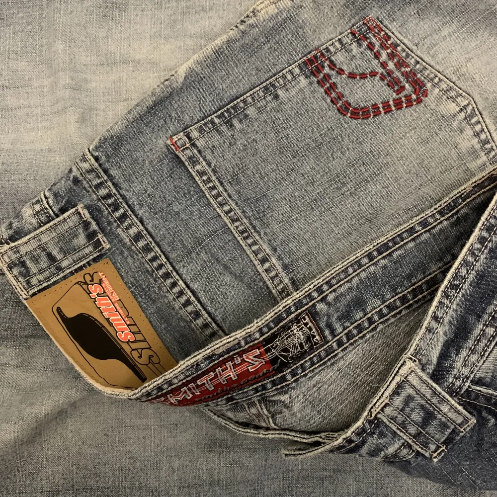 Vintage baggy jeans från märket Smith’s. Storlek 32x34.. Jeans & Byxor.