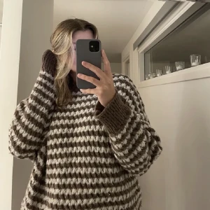 Stickad tröja - Stickad tröja från Zara , mycket fint skick 