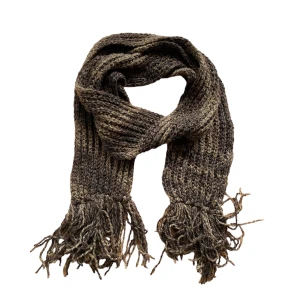 Brun stickad halsduk🤎 - Supermysig! Perfekt till höst och vinter :) lagom oversize