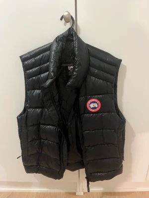 Canada goose väst S  - Inprincip ny. Äkta. Stor i storlek 