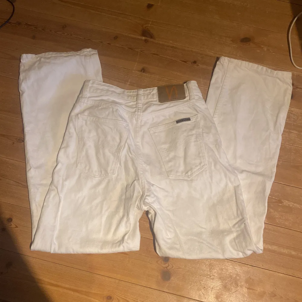 Nästan helt oanvända nudie jeans  Pris kan diskuteras. Hör av dig om du har någon fråga . Jeans & Byxor.