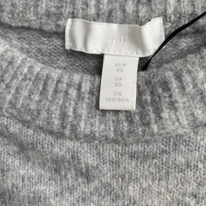 Stickad tröja - Billigt 