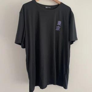Tokyo Tee - 2xl  - Tokyo Tee från Romwe i storlek 2xl 