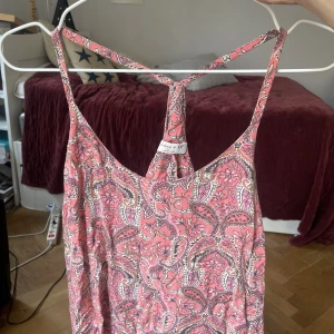 Sommarklänning - Superfin sommarklänning!!💞