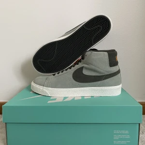 Nike SB Zoom Blazer Mid - Cond: 10/10