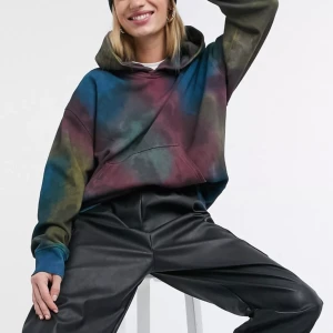 Weekday Hoodie - Weekday hoodie i storlek S💕