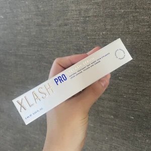 XLash Fransserum - Oöppnad X-Lash fransserum som fungerar så bra. Jag fick dubbletter, därför säljer jag denna🤍 nypris 699