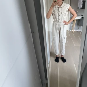 Jumpsuit  - Säljer min jumpsuit då den blivit för liten för mig 💕