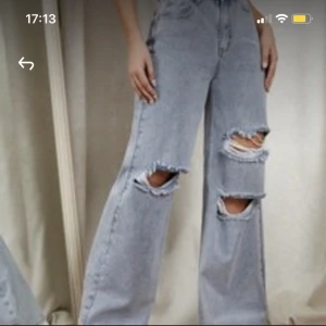 Jeans - Jeans från SHEIN, oanvända bara testade. Storlek S men passar ej, skulle passa M eller L