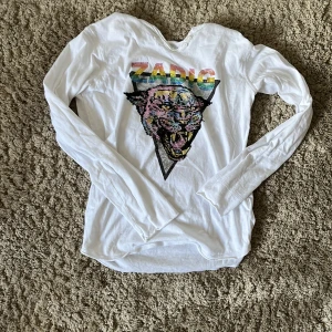 Långärmad vit tunn Zadig&voltaire tröja  - Tunnt material i färgen vit 