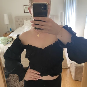 Topp - Använd fåtal ggr, bra skick💖